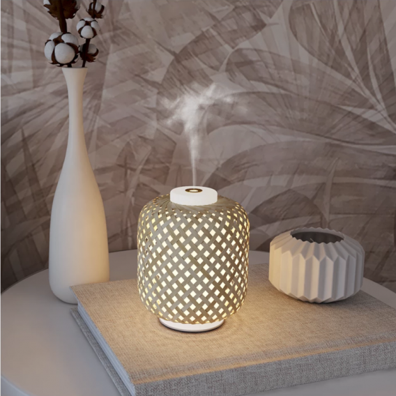 Ultrasonic essential oil diffuser, Vanelia